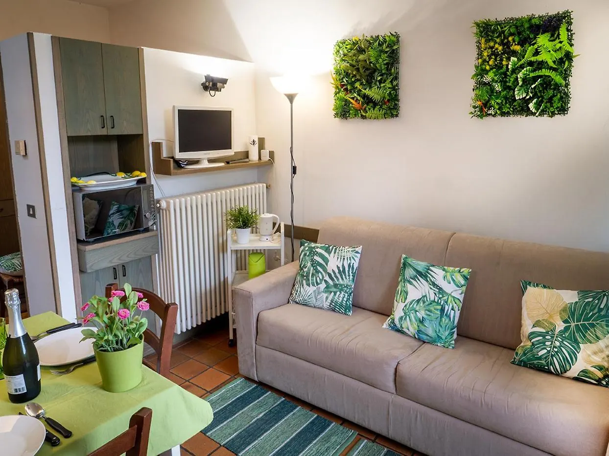 Hébergement de vacances Le Case Del Patio Homes, Cosy, Functional And With Swimming Pool Iseo